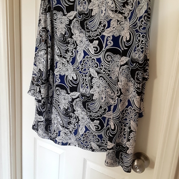 3X and 4X blouses, dresses, and pants. Torrid, Catherine's  and other items - Picture 4 of 16